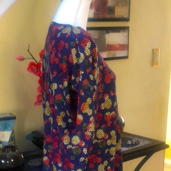 LuLaRoe Simply Comfortable Disney Mickey Mouse Head Irma Top Size X- Small NWT - Picture 6 of 13